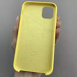 Чехол Silicone Case для Apple iPhone 11 Pro Max Yellow - миниатюра 2