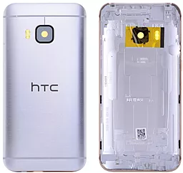 Задняя крышка корпуса HTC One M9 со стеклом камеры Silver