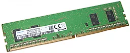 Оперативная память Samsung DDR4 4GB 2400 MHz (M378A5244CB0-CRC) - миниатюра 2