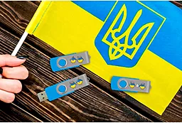 Флешка GooDRam 128 GB UTS2 Ukraine USB 2.0 Process Blue (UTS2-1280B0R11-UA) - мініатюра 5