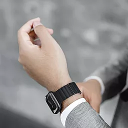 Сменный ремешок для умных часов Skin Silicone Magnetic Watch Band для Apple Watch 38/40/41mm Black (MAW801078BK22) - миниатюра 2