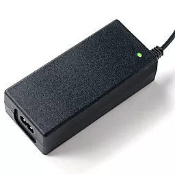 Зарядное устройство для литиевых аккумуляторов Jinyi 12V 2A (DC: 14.6V 2A) штекер 5.5 с индикацией - фото Зарядное устройство для литиевых аккумуляторов Jinyi 12V 2A (DC: 14.6V 2A) штекер 5.5 с индикацией