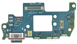 Нижняя плата Samsung Galaxy S23 FE S711U с разъемом зарядки и микрофоном, Original - снят с телефона - фото Нижняя плата Samsung Galaxy S23 FE S711U с разъемом зарядки и микрофоном, Original - снят с телефона