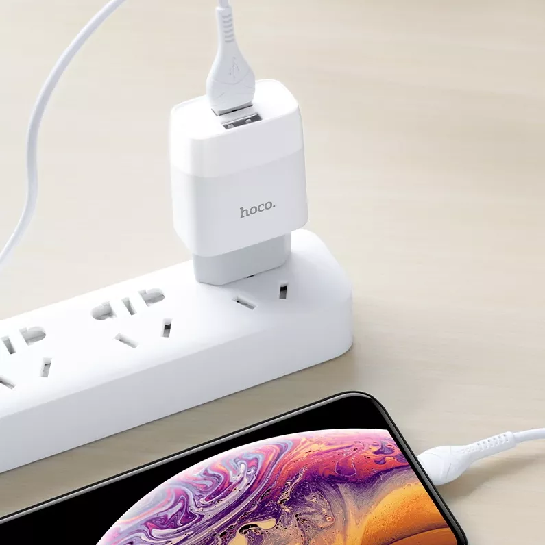 Мережевий зарядний пристрій Hoco C73A 2.4a 2xUSB-A ports charger + Lightning cable white - фото 7