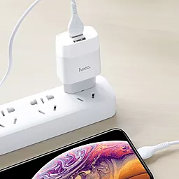 Мережевий зарядний пристрій Hoco C73A 2.4a 2xUSB-A ports charger + Lightning cable white - мініатюра 7 Мережевий зарядний пристрій Hoco C73A 2.4a 2xUSB-A ports charger + Lightning cable white - мініатюра 7
