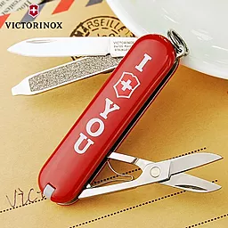 Мультитул Victorinox Classic The Gift (0.6223.851) Красный - миниатюра 2