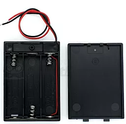 Корпус для батарейок 3xАА (R6) з кришкою і вимикачем