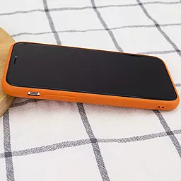 Чехол Epik Xshield для Apple iPhone 14 Apricot - миниатюра 4 Чехол Epik Xshield для Apple iPhone 14 Apricot - миниатюра 4