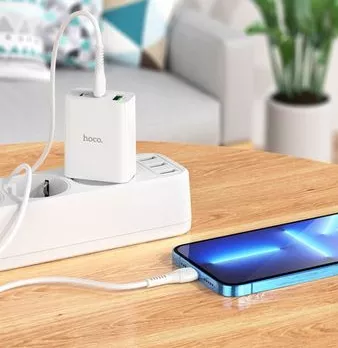 Сетевое зарядное устройство Hoco C99A 20w PD 2xUSB-C/USB-A ports fast charger + micro USB cable white - фото 3