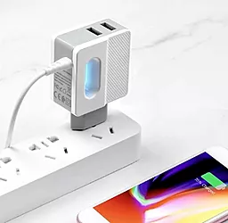 Мережевий зарядний пристрій Hoco C75 2.4a 2xUSB-A ports charger + micro USB cable white - мініатюра 5 Мережевий зарядний пристрій Hoco C75 2.4a 2xUSB-A ports charger + micro USB cable white - мініатюра 5