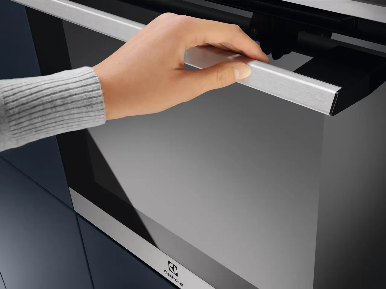 Духовка електрична Electrolux EOF5C50BX - фото 5