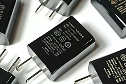 Сетевое зарядное устройство Xiaomi 1A Original UA Phone Charger Black (MDY-08-EG) + переходник в подарок - миниатюра 4