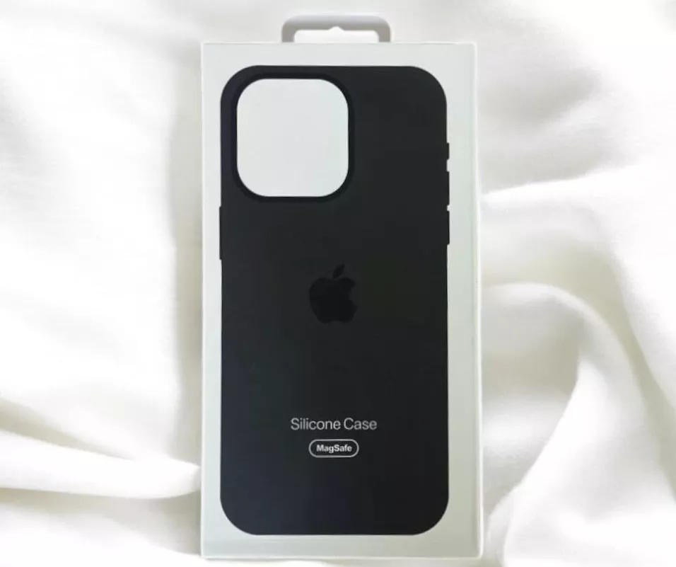 Чехол Silicone Case Full with MagSafe для Apple iPhone 16 Plus Black - фото 2