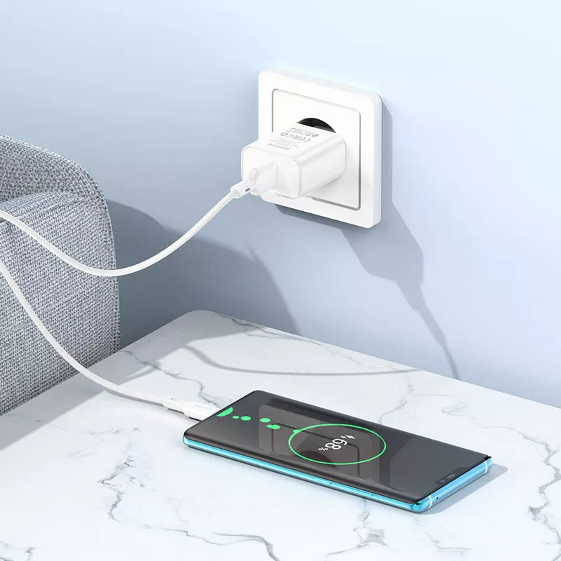 Сетевое зарядное устройство Borofone BA72A Spring 18w QC3.0 home charger + USB-C cable white - фото 3